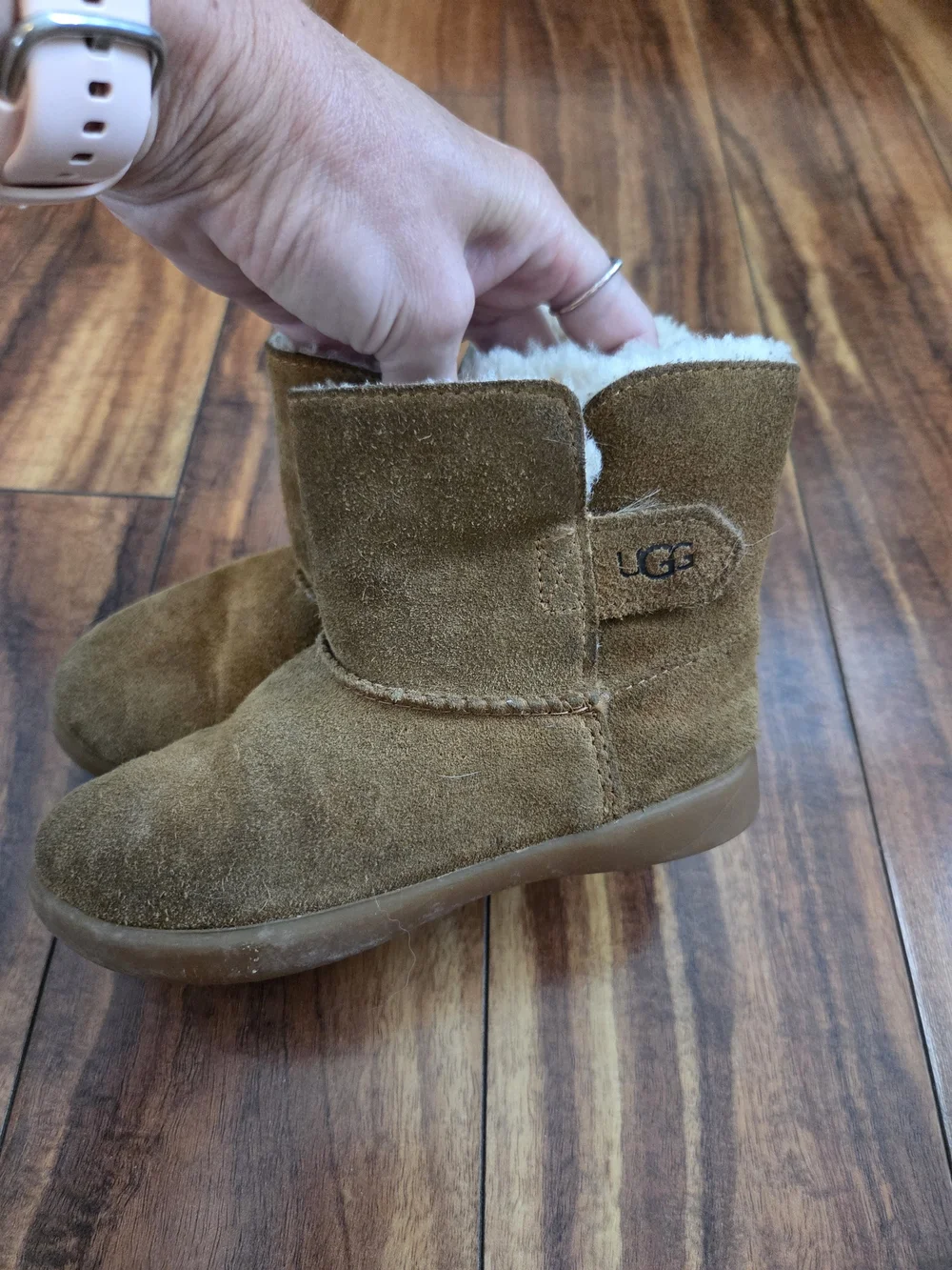 UGG Kids Chestnut Suede Shearling-Lined Booties